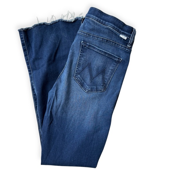 Mother Denim • The Weekender Fray Tongue & Chic - Picture 3 of 10